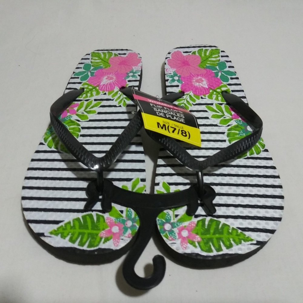 Secret Garden flip flops sandals